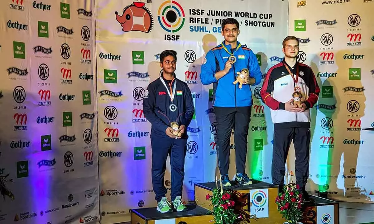 Indian shooter Rudrankksh Balasaheb Patil (centre), Abhinav Shaw (left) and Germnays Nils Palberg during the 10M Air Rifle Junior Mens Medal Ceremony at the ISSF World Cup in Suhl, Germany on Wednesday.