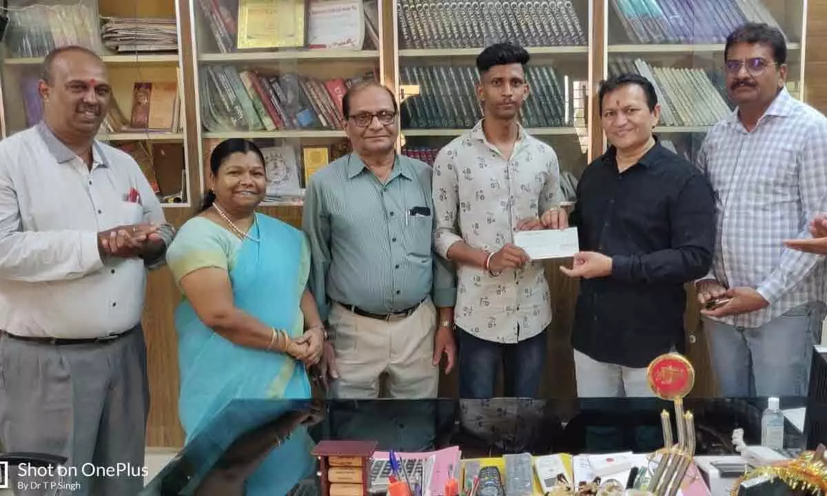 Pragathi Maha Vidyalaya College funds air rifle for Akash