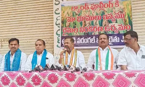 Warangal DCC president Naini Rajender Reddy speaking to media persons at Ambedkar Junction, Bollikunta, in Warangal district on Thursday