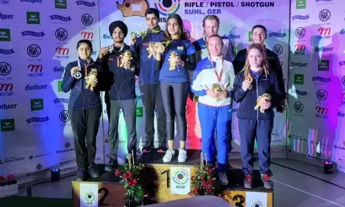 Esha Singh, Saurabh Chaudhary win mixed team pistol gold