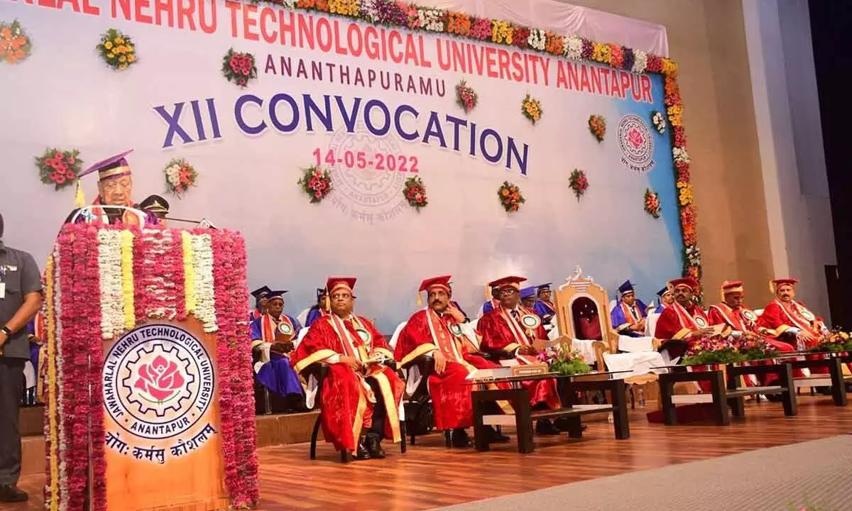 Governor Biswa Bhusan Harichandan addressing the 12th Convocation of JNTU-A in Anantapur on Saturday