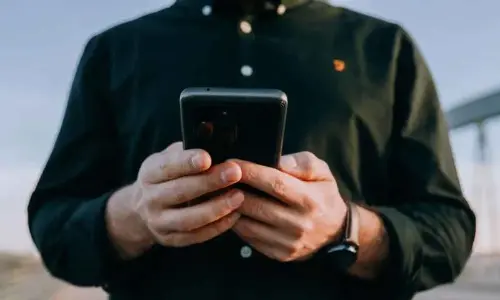 Smartphone use can hamper mental well-being in young adults