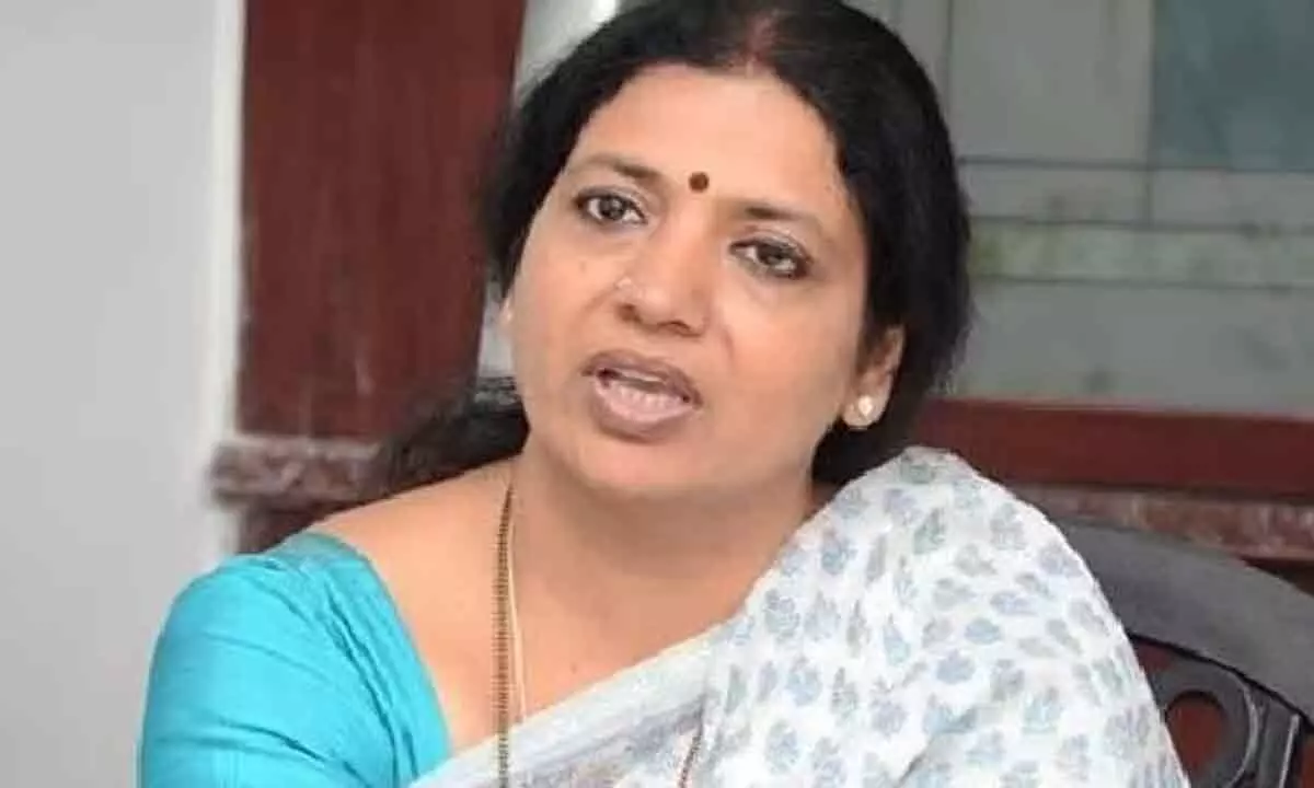 Jeevitha to appear before court in cheque bounce case picture