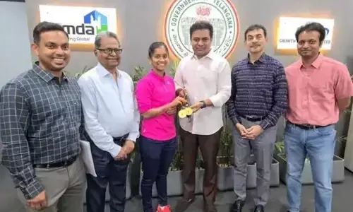 KTR congratulates Sreeja Akula for winning national championship