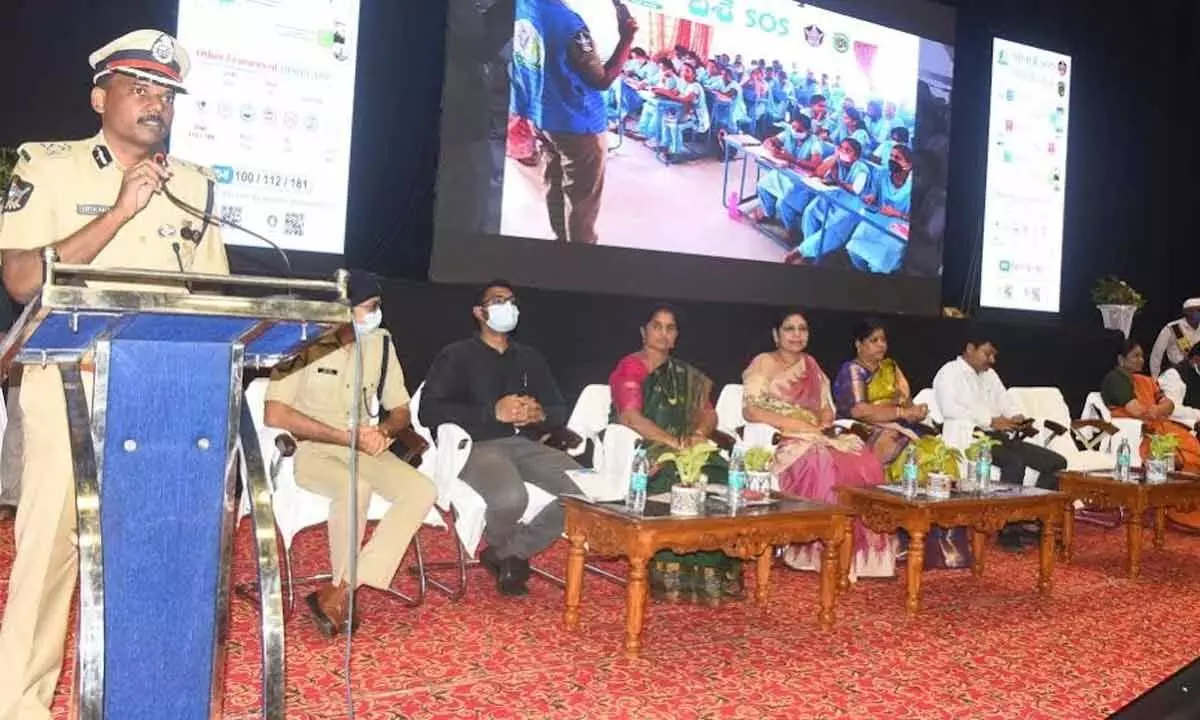 Commissioner of Police Ch Srikanth addressing the students on Disha app at VMRDA in Visakhapatnam on Wednesday