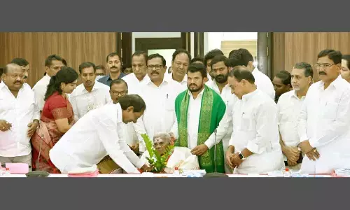 Hyderabad: Environmentalist Thimmakka lauds KCRs commitment to protect nature