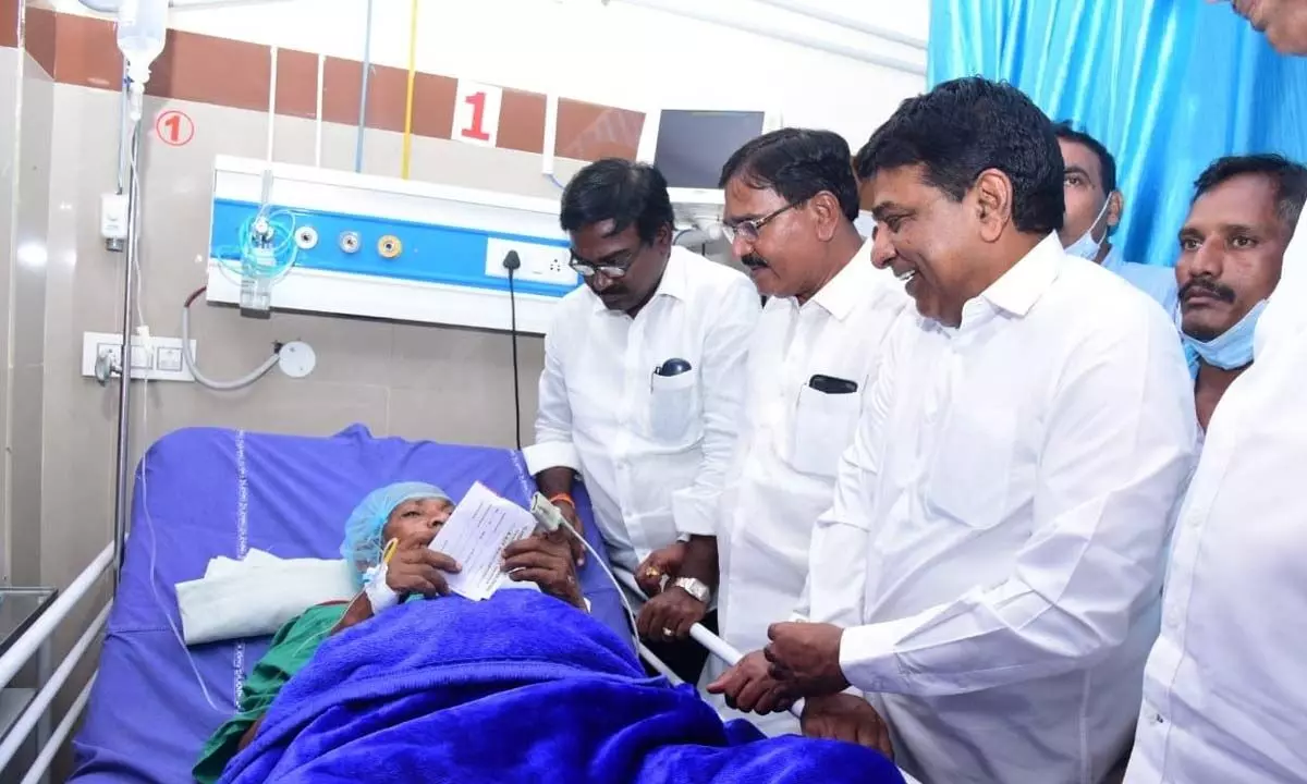 Ministers S Niranjan Reddy and Puvvada Ajay and MP Nageswara Rao visited the injured Padma Shri Vanajeevi Ramaiah at Area Hospital in Khammam on Thursday