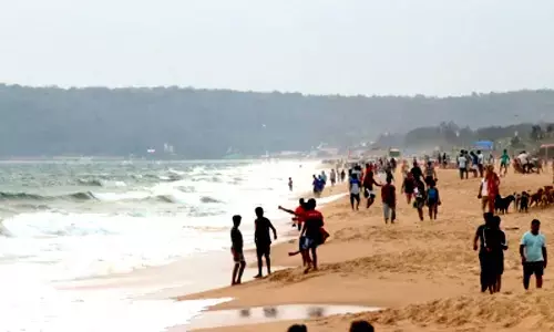 18-year-old woman found dead on Goa Beach