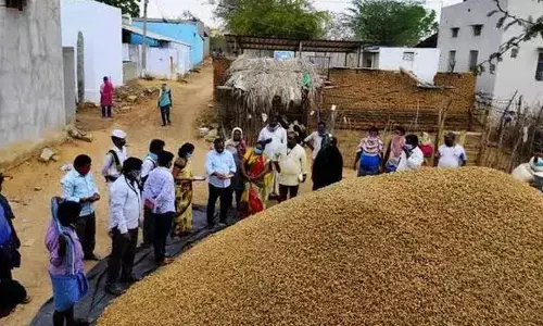 A Rythu Bharosa centre in Puttaparthi mandal.