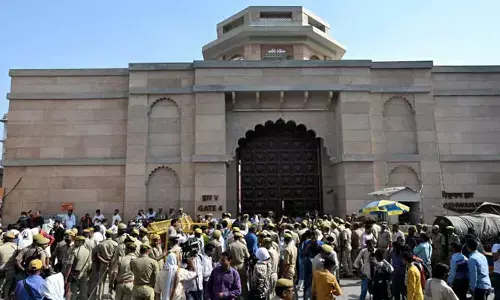 Varanasi court fixes next hearing for Monday