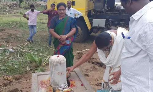 Ancient Shivling found at Polavaram site