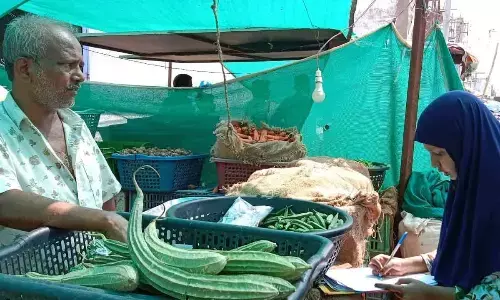 Hyderabad: Price rise hits poor below the belt