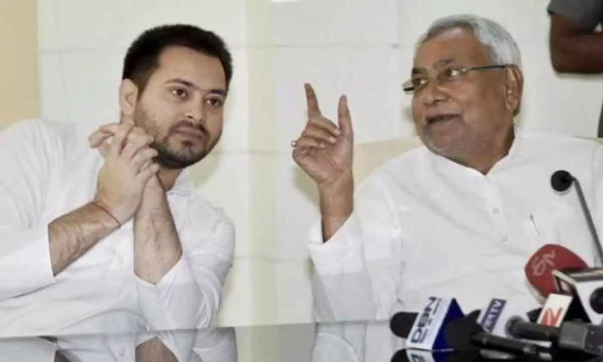 Nitish asks his MLAs to stay put in Patna