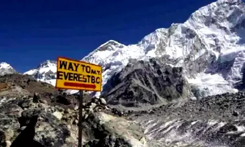 10-Year-Old Mumbai Skater Girl Scales Everest Base Camp