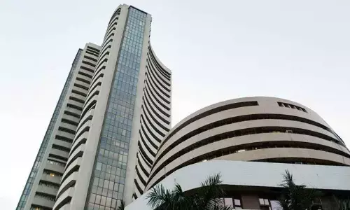 Heavy selling in metal stocks hammers down key indices