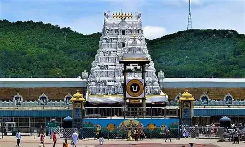 Tirumala witnesses heavy pilgrim rush