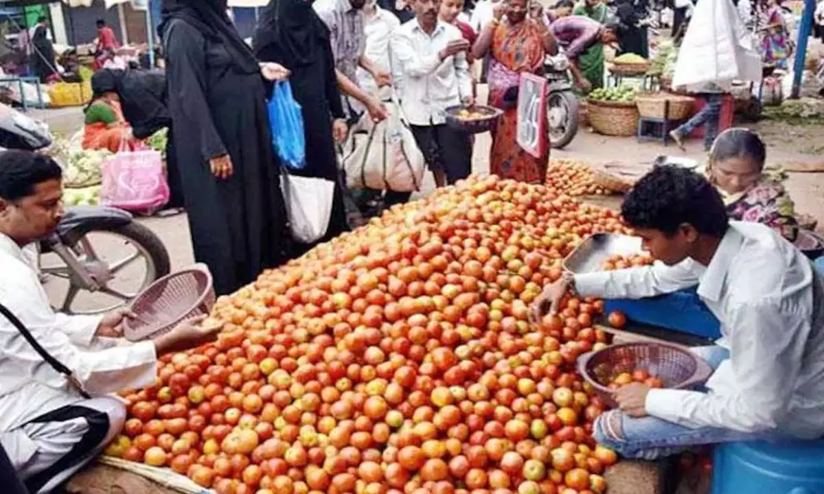 Consumer budget upset as tomato sold at 120 - 140 a kg