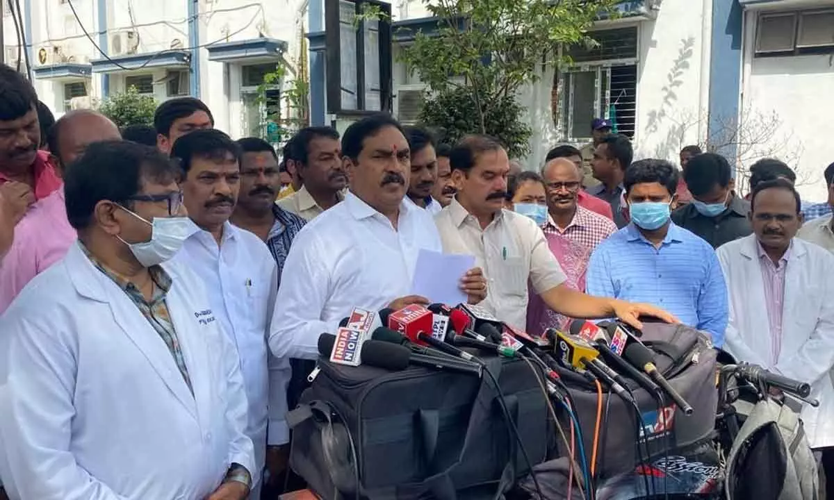 Minister for Panchayat Raj and Rural Development Errabelli Dayakar Rao speaking to media persons at the Mahatma Gandhi Memorial Hospital (MGMH) in Warangal on Tuesday. Chief Whip D Vinay Bhaskar is also seen
