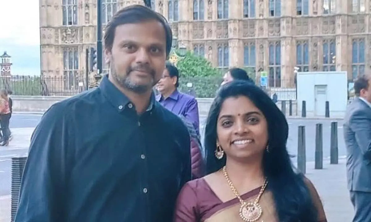 Himavalli Chalikonda along with her husband Vinay, after receiving award