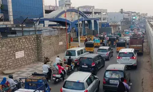 Hyderabad: Tardy pace of Chandrayangutta flyover works roils commuters