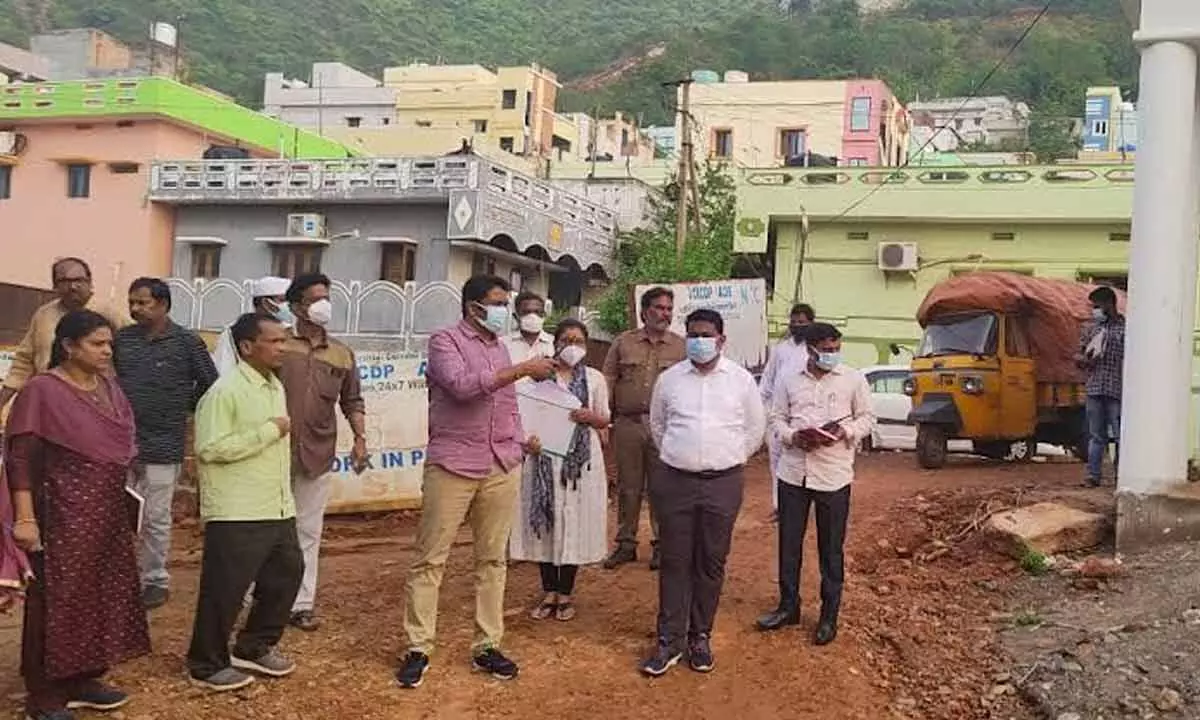 GVMC Commissioner inspecting the 94th ward in Visakhapatnam on Thursday