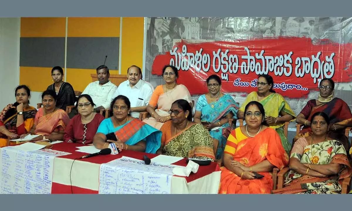 Taruni Tarangalu general secretary G Jyotsna and members speaking at a press conference at MBVK Bhavan in Vijayawada on Sunday		 	Photo: Ch Venkata Mastan