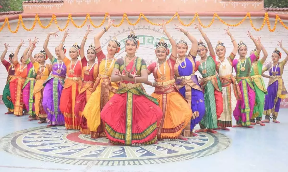 Gujarat handicrafts show off to a colourful start at Shilparamam