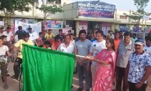 Use cycling to curb pollution: Dy Mayor