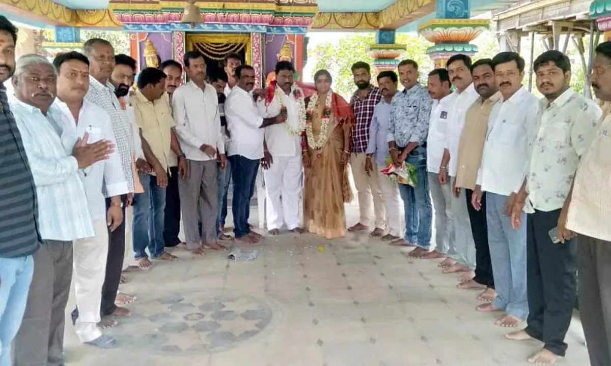 Councillor donates for construction of Sewa Lal Maharaj temple