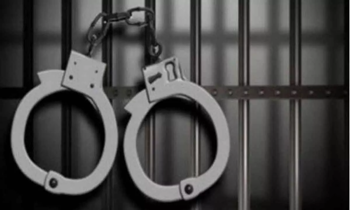 2 held in Jharkhands Chatra with arms, ammunition