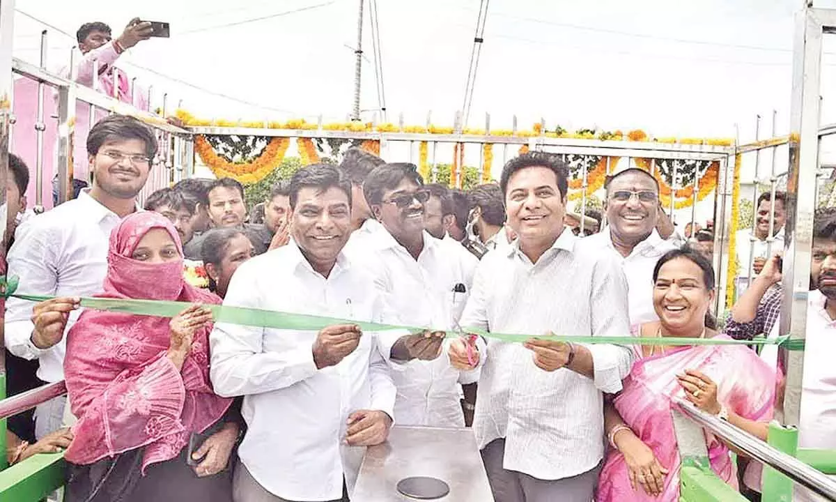 IT Minister KT Rama Rao inaugurating SUDA Urban Park at Raghunadhapalem in Khammam district on Saturday