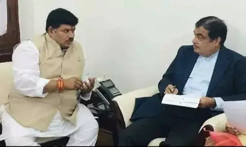 Gadkari promises 1,000 cr for kg loss of weight