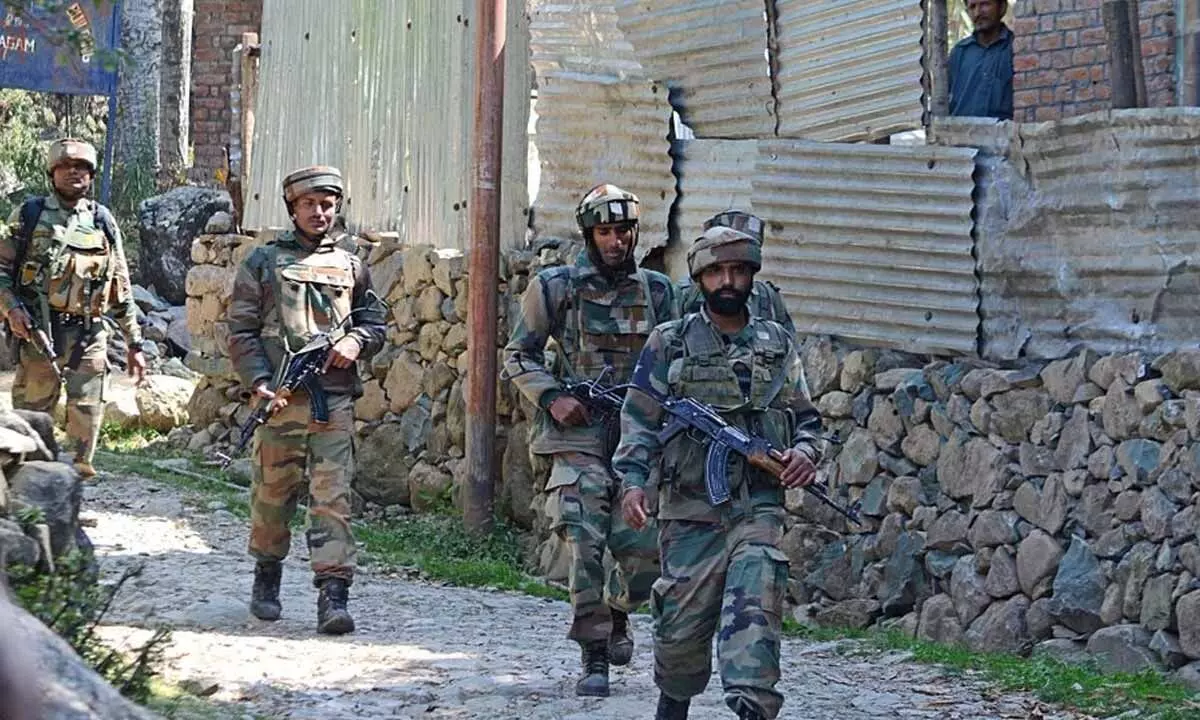 Pakistani among 2 LeT terrorists neutralised in Srinagar, 5 cops injured