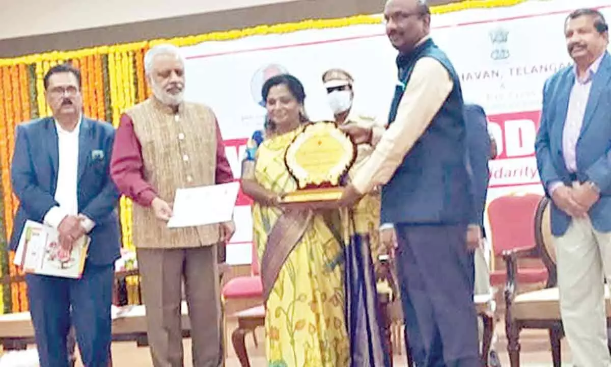 TSRTC awarded for achieving highest blood donations