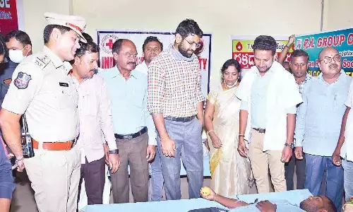Collector encourages people to donate blood