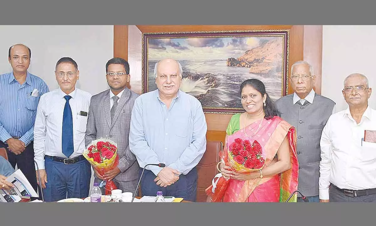 Hyderabad: MJCET faculty feted for securing PhDs