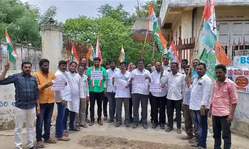 BJP harassing Sonia & Rahul Gandhi, flays Congress