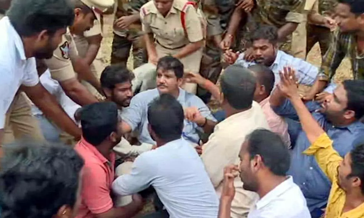 TDP leader Dhulipalla Narendra arrested amid Chalo Anumarlapudi program