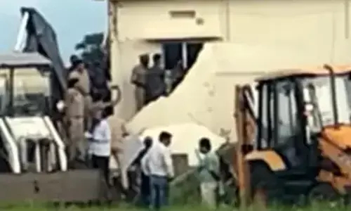 Tension grips in Narsipatnam amid Ayyanna Patrudus Deeksha against demolitions