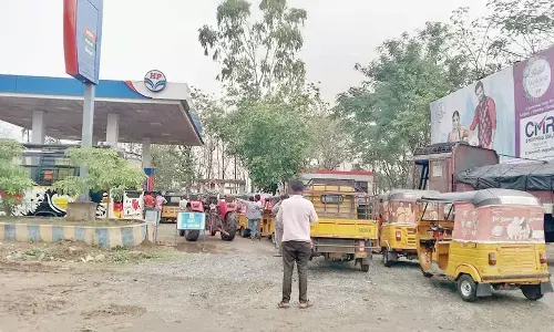 Farmers, commuters suffer shortage of diesel