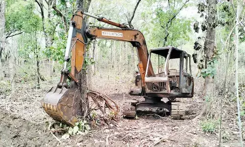 Maoists torch JCB in Kothgudem district