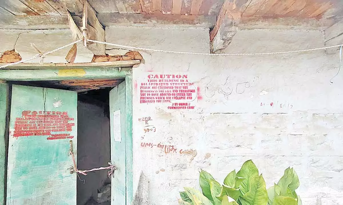 GHMC identifies 79 dilapidated structures posing risk in monsoon