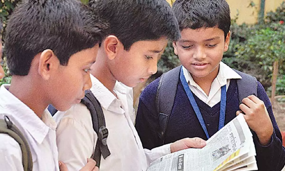 Students asked to read newspaper regularly