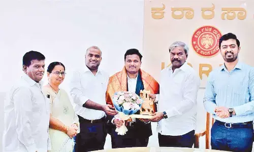 Bus drivers son secures 569th rank in Civil Service exam, set to join IPS Bus drivers son secures 569th rank in Civil Service exam, set to join IPS