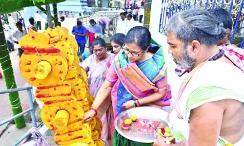 Rituals performed for dwajasthambam before installing it at Kasi Visweswara Swamy temple in Simhachalam