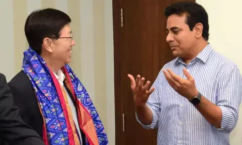 Minister KTR pitches Telangana to Foxconn