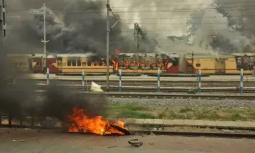 Students in Bihar provoked through Whatsapp groups during Agnipath protest