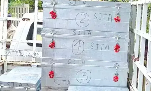 Shree Jagannath Temple Administration (SJTA) is all set for Rath Yatra on July 1, the process started for covering the Kalahata door inside the temple with silver plates on Saturday.