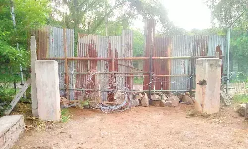 Hyderabad: Civic amenities go for a toss as SCB, LMA locked in tussle