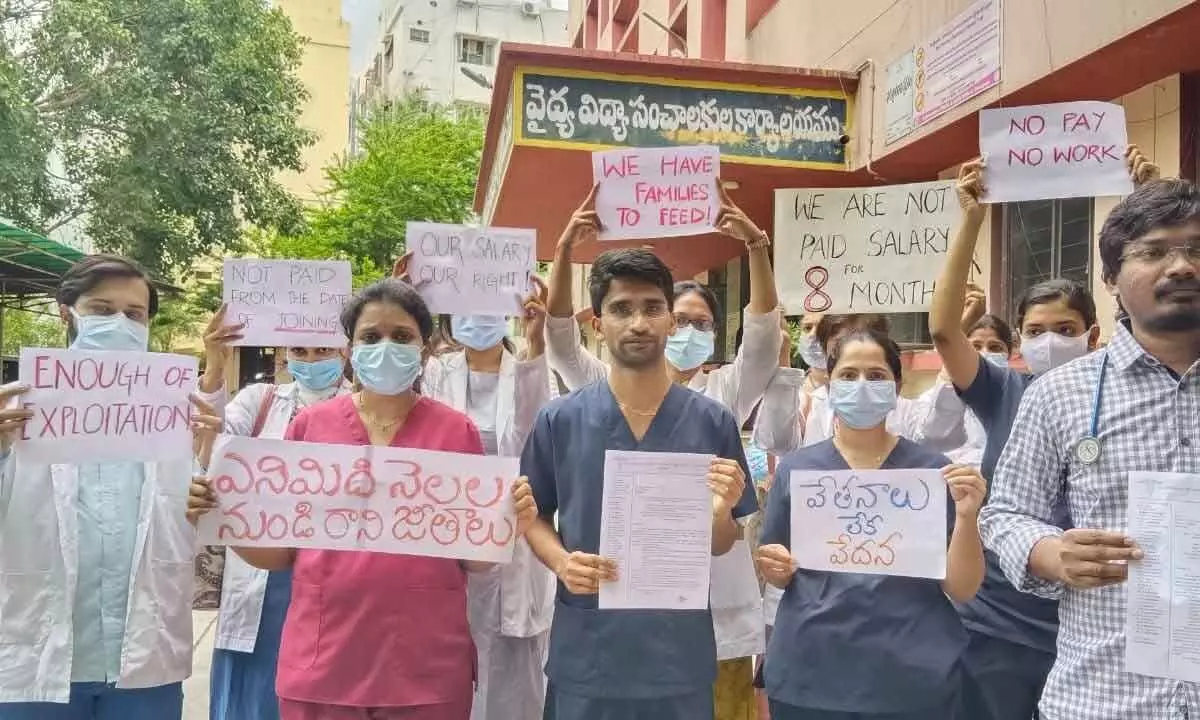 Protest Over Non-Payment Of Salaries: Senior docs in govt hospitals to boycott duties from today
